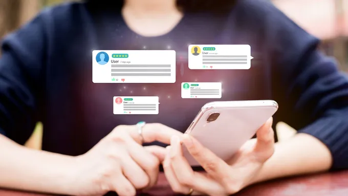 Direct customer feedback vs social media feedback